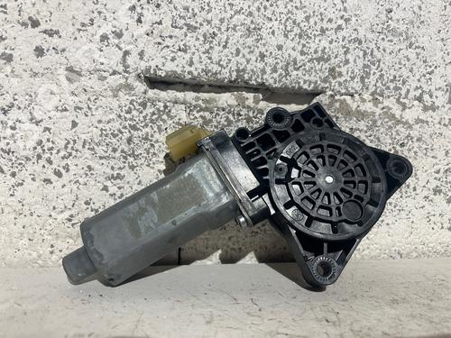 Used Right front window motor Right front window motor KIA CARENS III MPV (UN) 2.0 CRDi 115 (115 hp) 35903666 35903666