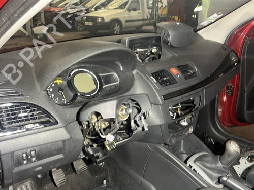 Used Dashboard Dashboard RENAULT MEGANE III Hatchback (BZ0/1_, B3_) 1.5 dCi (BZ09, BZ0D, BZ1W, BZ29, BZ14) (110 hp) 26213973 26213973