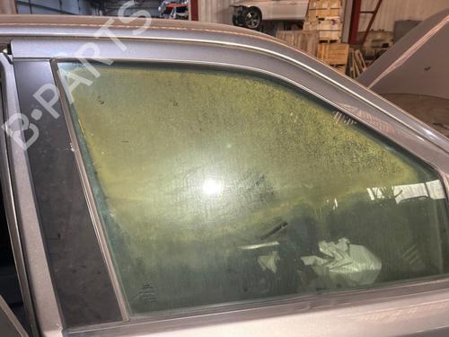 Used Right front door Right front door LAND ROVER FREELANDER 2 (L359) 2.2 TD4 4x4 (150 hp) 40526866 40526866