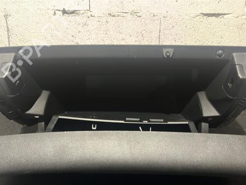 Hanskerom RENAULT MEGANE IV Hatchback (B9A/M/N_) 1.5 dCi 110 (B9A3) | BP29422523C95 