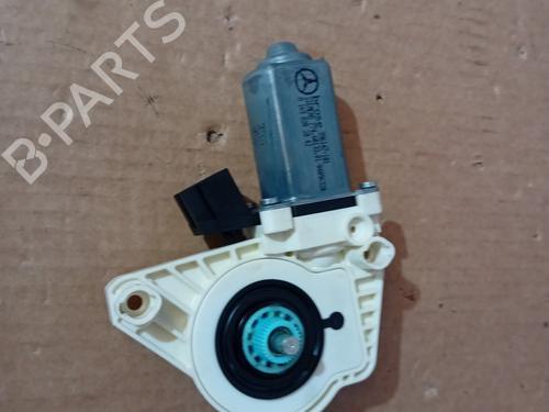 Used Right rear window motor MERCEDES-BENZ B-CLASS Sports Tourer (W245) B 180 CDI (245.207) (109 hp) 21865986