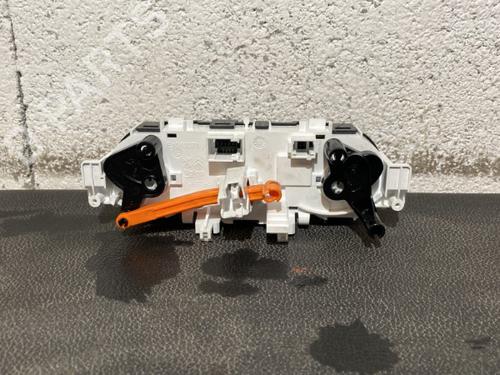 Climate control PEUGEOT 208 I (CA_, CC_) 1.2 VTI 82 | BP21864923I5 