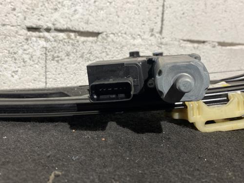 front-right-window-mechanism-citroen-c3-aircross-ii-2r_-2c_-2017-33279949 main image