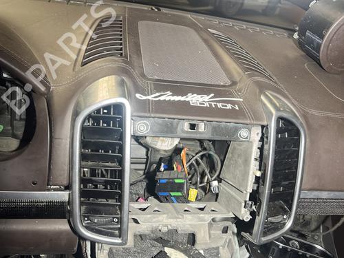 Dashboard PORSCHE CAYENNE (92A) 4.8 Turbo | BP25867295C46 - Image 2