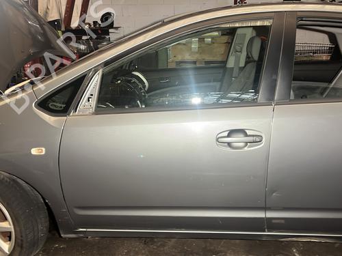 Used Left front door TOYOTA PRIUS Liftback (_W2_) 1.5 Hybrid (NHW20_, NHW20R) (112 hp) 28494555