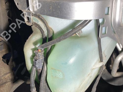 Used Windscreen washer tank PEUGEOT 208 I (CA_, CC_) 1.6 BlueHDi 100 (100 hp) 24313926