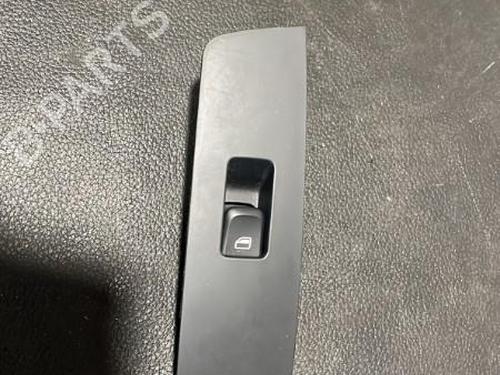 Used Right front window switch AUDI A1 Sportback (8XA, 8XF) 1.4 TFSI (122 hp) 21864336