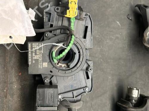 Used Steering column stalk DACIA SANDERO II 1.0 SCe 75 (B8JC, B8JD) (73 hp) 21862950