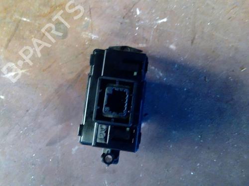 Used Electric handbrake Electric handbrake RENAULT LAGUNA III (BT0/1) 1.5 dCi (BT00, BT0A, BT0T, BT1J) (110 hp) 21860717 21860717