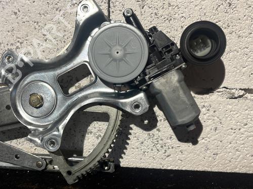 Used Front right window mechanism Front right window mechanism TOYOTA PRIUS Liftback (_W2_) 1.5 Hybrid (NHW20_, NHW20R) (112 hp) 28479680 28479680
