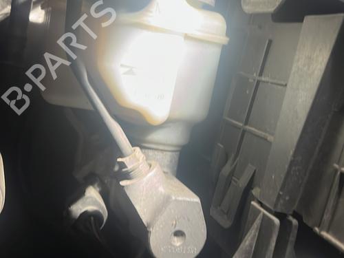 brake-master-cylinder-audi-a3-sportback-8pa-2004-2005-2006-2007-2008-2009-2010-2011-2012-2013-2014-2015-28216724 main image