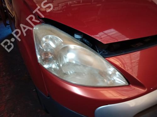 Used Right headlight PEUGEOT PARTNER Tepee 1.6 HDi 16V (90 hp) 20872215