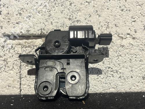 Bakluke lås SMART FORFOUR Hatchback (453) 1.0 (453.042, 453.043) (71 hp) 25821668