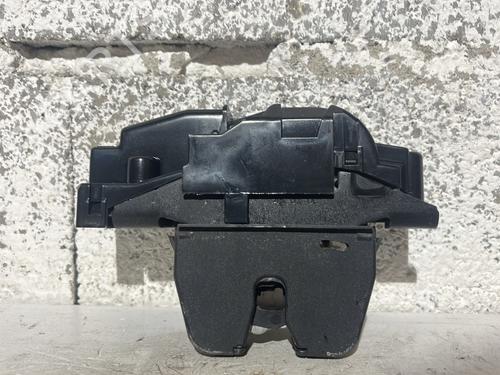 Used Tailgate lock Tailgate lock PEUGEOT 308 I (4A_, 4C_) 1.6 HDi (109 hp) 33564157 33564157