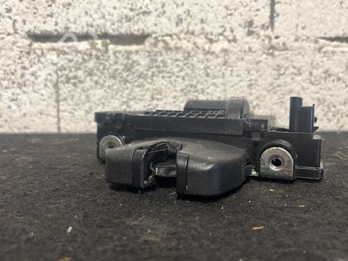 tailgate-lock-peugeot-2008-i-cu_-2013-27746149 main image