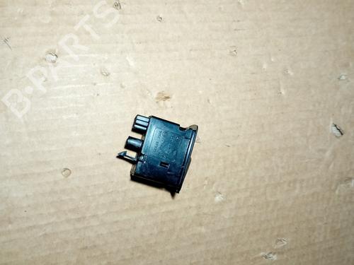 Used Right front window switch MERCEDES-BENZ B-CLASS Sports Tourer (W245) B 180 CDI (245.207) (109 hp) 21865993