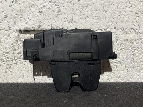 Used Tailgate lock CITROËN C4 CACTUS 1.2 THP 110 (110 hp) 23904847