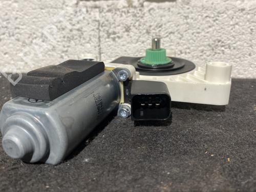 Right front window motor MERCEDES-BENZ CLA Coupe (C117) CLA 220 CDI / d (117.303) | BP22235784E20 