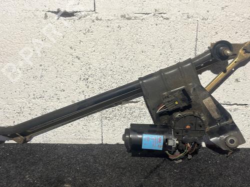 Used Front wiper motor DACIA LOGAN (LS_) 1.4 (LS0A, LS0C, LS0E, LS0G) (75 hp) 30770512