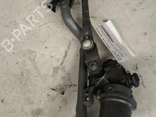 Used Front wiper motor TOYOTA YARIS (_P13_) 1.5 (NSP131_) (112 hp) 20863221
