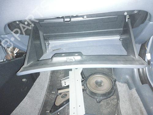 Used Glove box NISSAN ALMERA II Hatchback (N16) 1.5 dCi (82 hp) 20870074