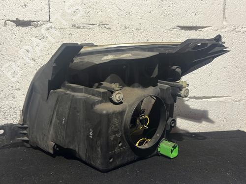 Used Right headlight Right headlight FORD FUSION (JU_) 1.4 TDCi (68 hp) 30004036 30004036