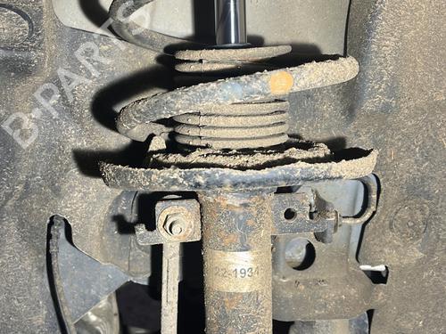 Used Right front shock absorber Right front shock absorber RENAULT MEGANE III Hatchback (BZ0/1_, B3_) 1.6 dCi (BZ00, BZ12, BZ13) (130 hp) 33021042 33021042