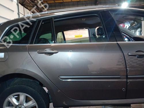 Right rear door RENAULT LAGUNA III Grandtour (KT0/1) 2.0 dCi (KT01, KT08, KT09, KT0K, KT12, KT1D, KT1W) 821000023R