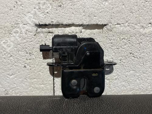 Used Tailgate lock RENAULT CLIO IV (BH_) 1.5 dCi 75 (75 hp) 21865118