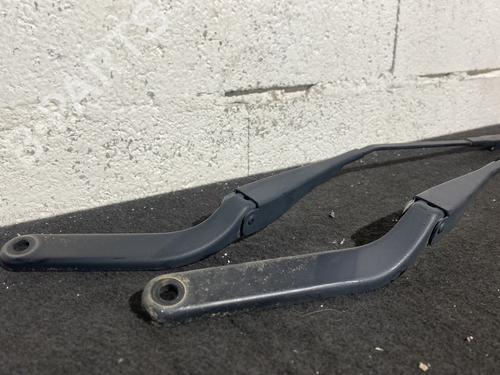 Front windshield wiper arm BMW 1 (E87) 118 i | BP22519918C143 