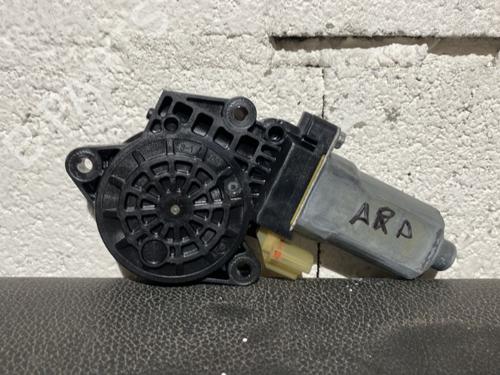 Used Right rear window motor HYUNDAI TUCSON (JM) 2.0 CRDi All-wheel Drive (136 hp) 21865202
