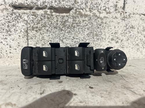 Left front window switch CITROËN C3 II (SC_) 1.4 VTi 95 | BP36794356I27 - Image 2
