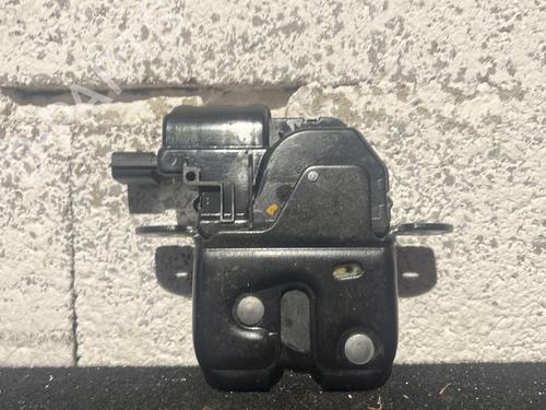 Bagklap lås RENAULT GRAND SCÉNIC III (JZ0/1_) 1.5 dCi (JZ09, JZ0D, JZ10, JZ14, JZ1G, JZ29, JZ2C) (110 hp) 29373019