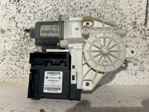 Left front window motor VW GOLF V (1K1) 1.9 TDI | BP39629309E21 - Image 2