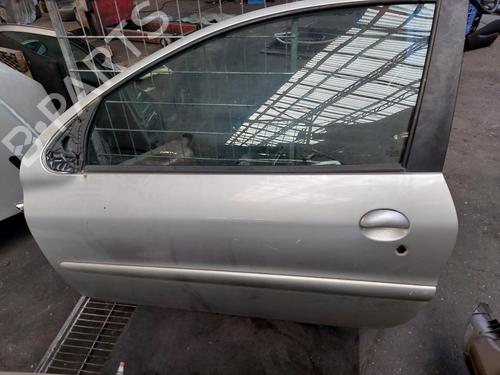 Used Left front door PEUGEOT 206 Hatchback (2A/C) 1.4 16V (88 hp) 21860602