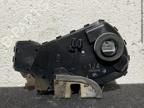 Used Tailgate lock TOYOTA RAV 4 III (_A3_) 2.2 D 4WD (ALA30_, ALA30R) (150 hp) 21865726