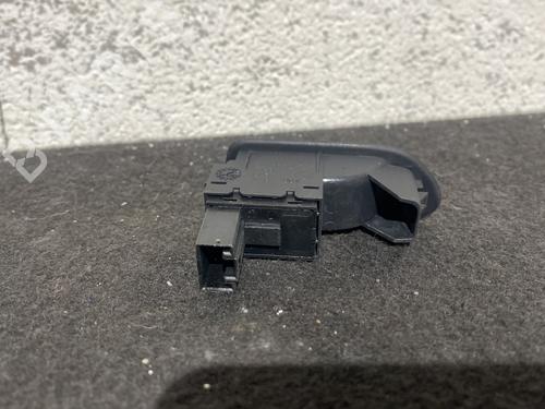 left-rear-window-switch-vw-golf-vi-5k1-2008-2009-2010-2011-2012-2013-2014-23797150 main image