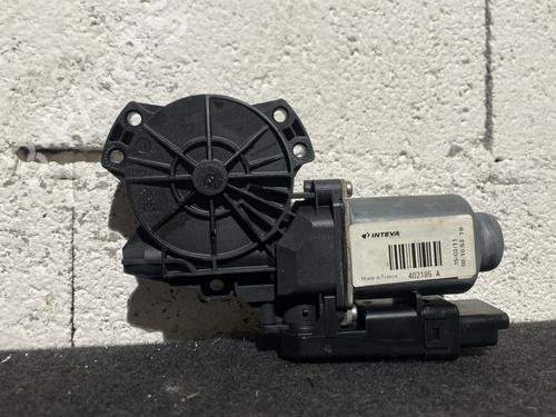 Left front window motor KIA PRO CEE'D (ED) 1.6 CRDi 90 | BP21865793E21