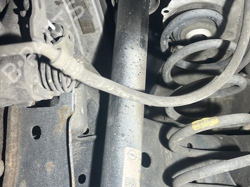 Used Left rear shock absorber Left rear shock absorber OPEL ASTRA K (B16) 1.5 CRDI (68) (122 hp) 25939686 25939686