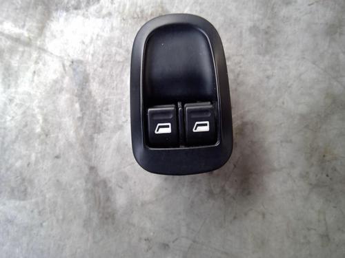 Commutateur PEUGEOT 206 Hatchback (2A/C) 1.4 HDi eco 70 (68 hp) 21858795