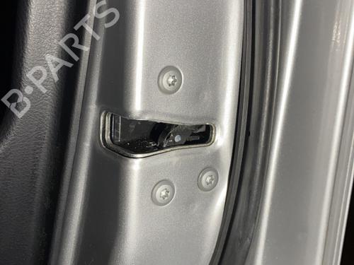 Used Front right lock TOYOTA RAV 4 III (_A3_) 2.2 D 4WD (ALA30_, ALA30R) (150 hp) 20868586