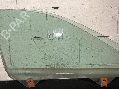 Used Front right door window AUDI A3 Sportback (8PA) 1.6 (102 hp) 30077841