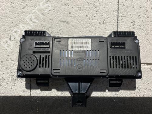 Used Instrument cluster Instrument cluster RENAULT ZOE (BFM_) ZOE (88 hp) 23797199 23797199