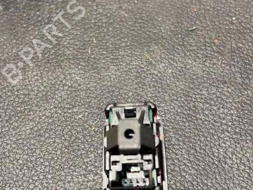 Used Left rear window switch Left rear window switch MERCEDES-BENZ A-CLASS (W176) A 200 CDI (176.001) (136 hp) 21864726 21864726