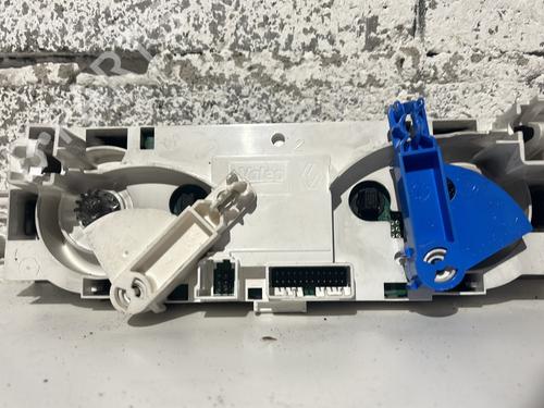 Used Climate control Climate control RENAULT SCÉNIC III (JZ0/1_) 1.5 dCi (110 hp) 31852207 31852207