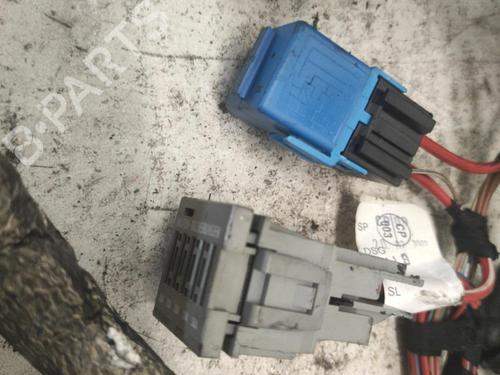 Used Wiring harness BMW 3 (E90) 318 d (143 hp) 21859059