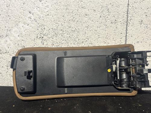 armrest-center-console-renault-laguna-coupe-dt01-2008-2009-2010-2011-2012-2013-2014-2015-29893988 main image