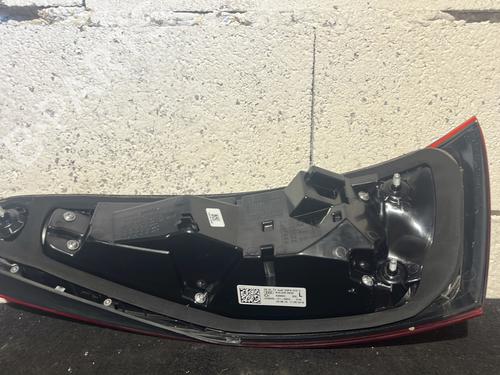Left taillight AUDI Q3 (8UB, 8UG) 2.0 TDI quattro | BP27389791C34 