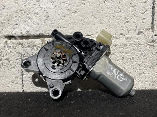 Left rear window motor KIA SOUL I (AM) 1.6 CRDi 128 | BP22519827E23 