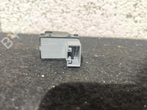 Used Right front window switch Right front window switch VW POLO V (6R1, 6C1) 1.4 TDI (75 hp) 25924040 25924040